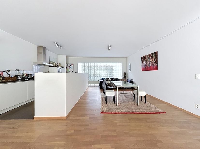 Appartement te huur in Avenue Laterale 143,
                    1180 Ukkel