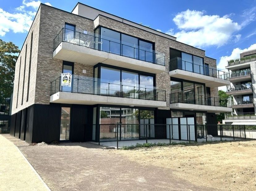 <br />
Dit exclusieve appartement met 2 slaapkamers ligt in de gloednieuwe residentie Gaz’eau.&amp;nbsp; Gaz’eau is een architecturaal hoogstandje in een