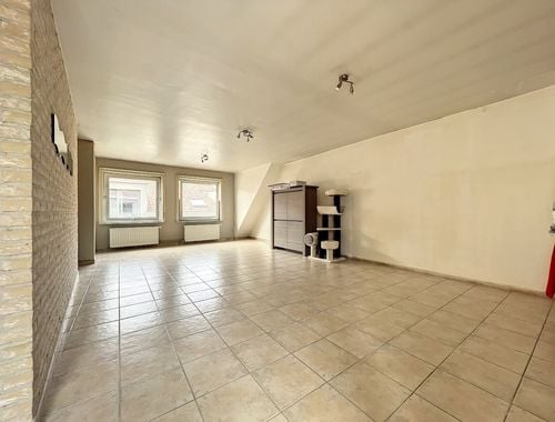                                         Appartement à louer à Oostnieuwkerke, € 595
