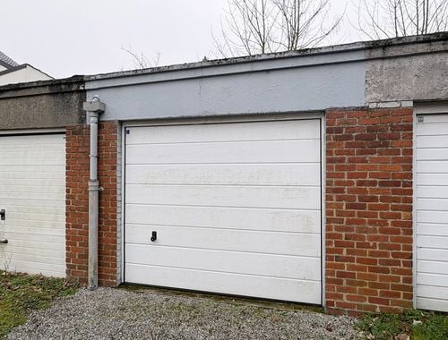                                         Garagebox te koop in Marcinelle, € 13.000
