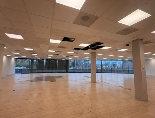                                         Espace de bureaux à louer à Sint-Denijs-Westrem, € 6.150
