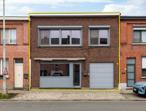                                         Gemengd gebruik te koop in Reet, € 398.000
