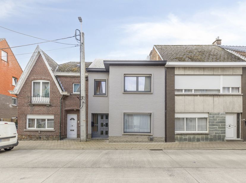 Huis te koop in Vijverstraat 15,
                    9340 Lede