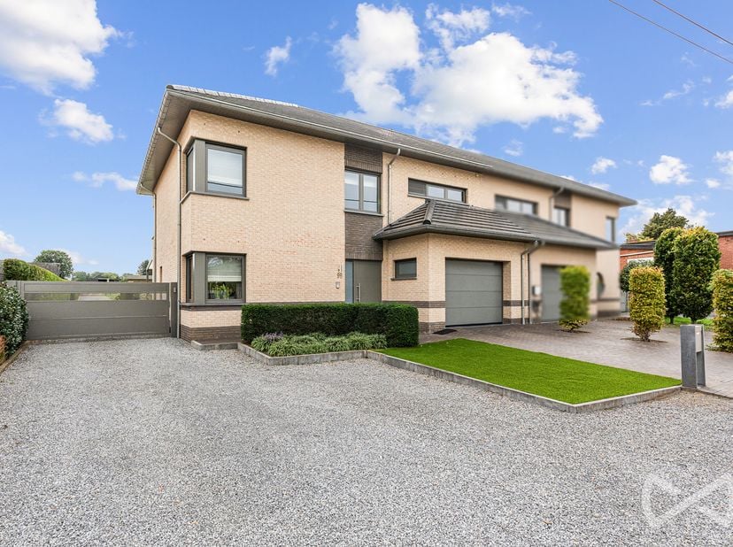 Maison à vendre à Schaffensesteenweg 99,
                    3583 Paal