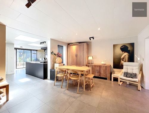                                         Woning te koop in Waregem, € 330.000
