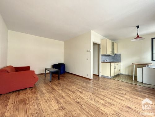                                         Appartement te huur in Elsene, € 790
