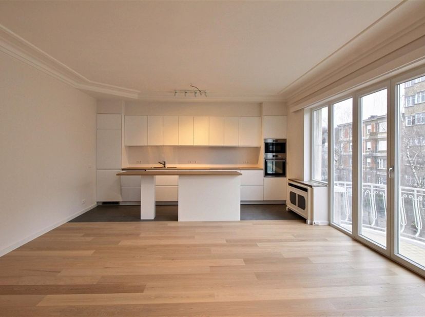 Appartement te huur in Avenue du Derby 1,
                    1050 Elsene