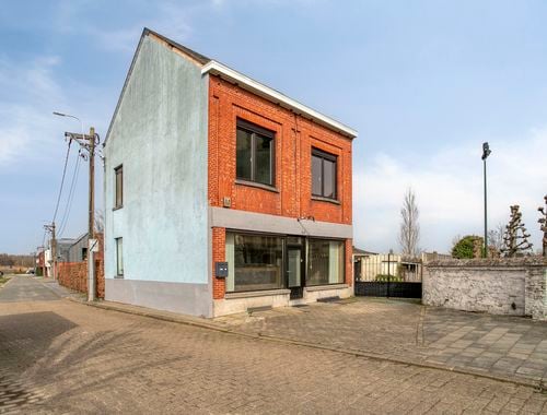                                         Gemengd gebruik te koop in Schellebelle, € 235.000
