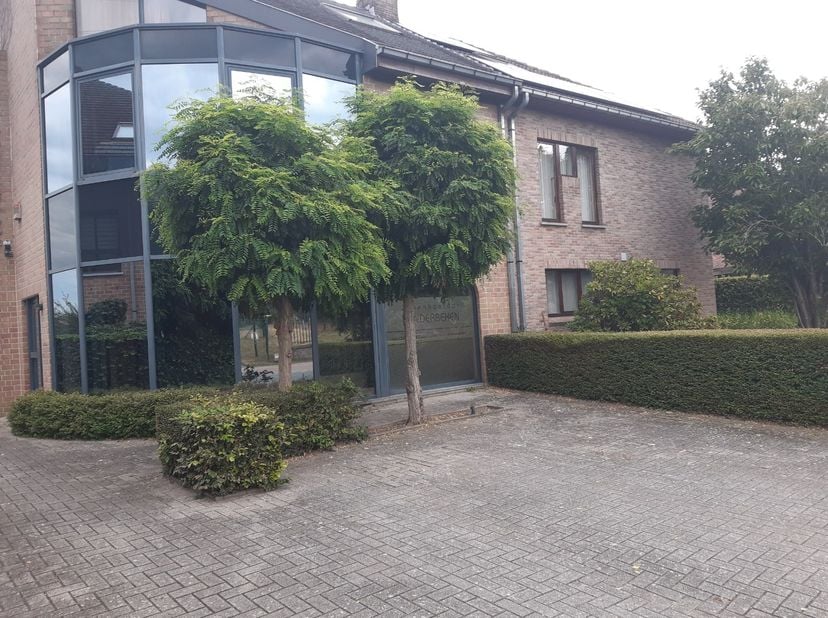 Bedrijfsvastgoed te huur in Molenstraat 70,
                    9890 Gavere