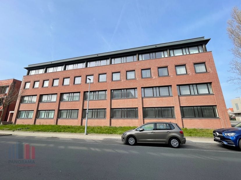 Bien professionnel à vendre
                    à 8000 Brugge