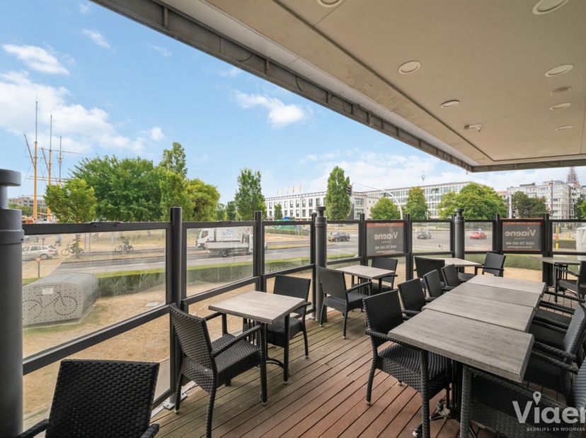 Bedrijfsvastgoed te huur in Hendrik Serruyslaan 78,
                    8400 Oostende