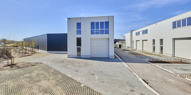 Bedrijfsvastgoed te koop in Kompellaan bus UNIT 6, 3600 Genk