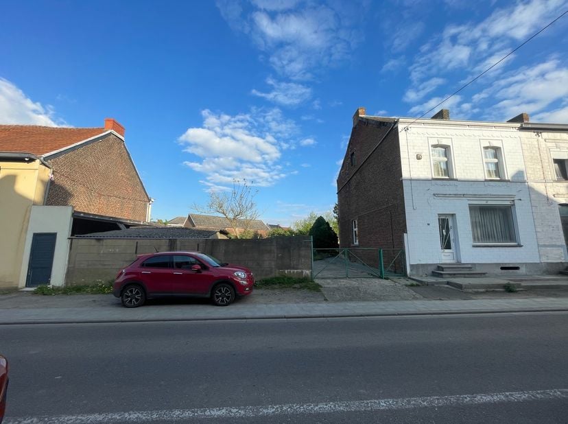 Huis te koop
                    in 7160 Godarville