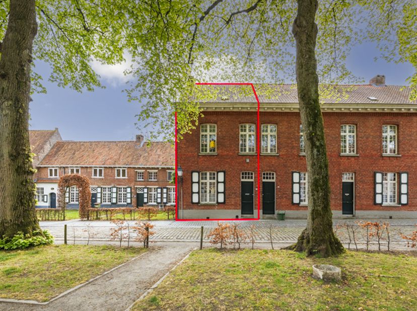 VERKOOP VIA BIEDING ONDER GESLOTEN OMSLAG<br />
<br />
OCMW van Turnhout zal verkopen uit de hand volgens de procedure van BIEDING ONDER GESLOTEN OMSL