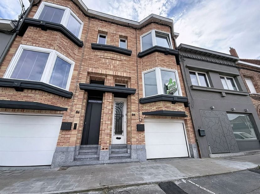 Maison à vendre à Chaussée de Dottignies 84,
                    7730 Estaimpuis