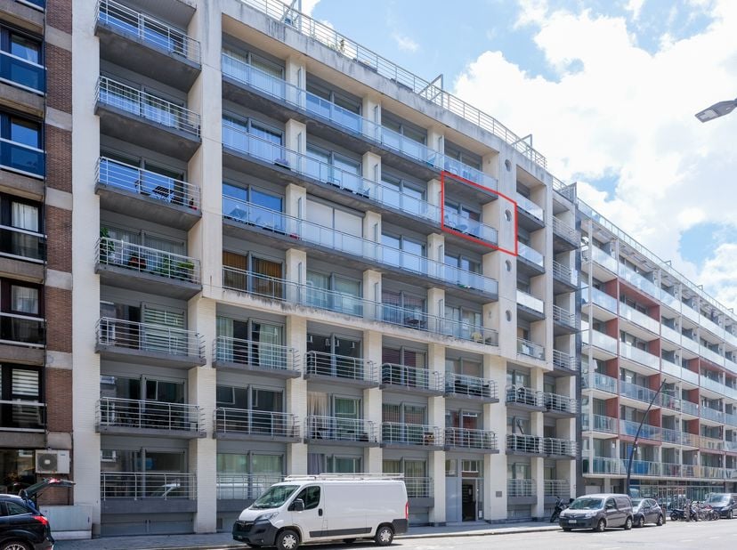 APPARTEMENT OOSTENDE ERFPACHT - <br />
<br />
Appartement gelegen te Oostende, centraal gelegen bij de Torhoutsesteenweg.<br />
Het betreft een invest