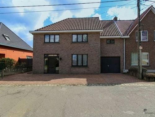                                         Maison à vendre à Nijlen, € 379.000
