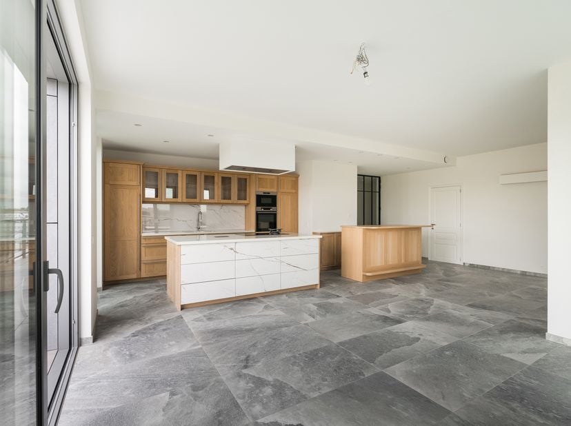 SINT-LAMBRECHTS-WOLUWE – Ideaal gelegen tegenover het kasteel Malou en het Woluwepark, en op wandelafstand van alle faciliteiten (winkels van het Wolu