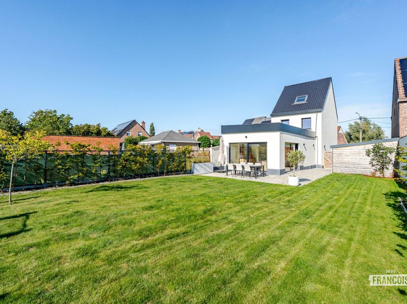 Huis te koop in Molenstraat 14,
                    9340 Impe