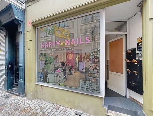                                         Commercieel Gebouw te koop in Brussel, € 200.000
