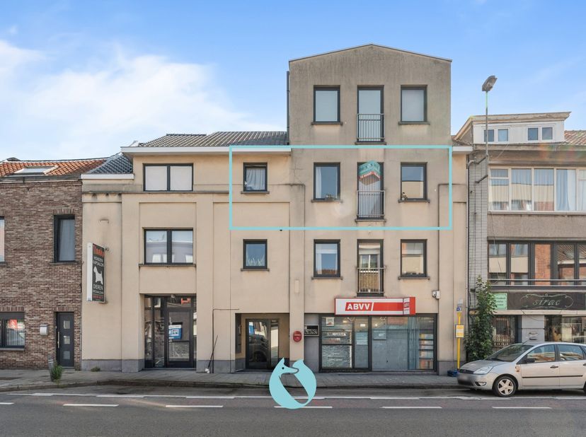 Dit energiezuinig en lichtrijk appartement in een kleinschalige residentie, geniet van een uitstekende ligging in de Brugsesteenweg te Mariakerke (Gen