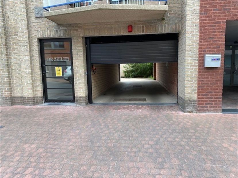 Garage te huur in Blankenbergestraat 9 bus G4,
                    8400 Oostende