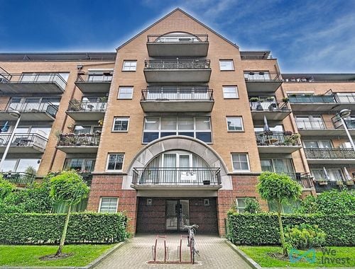                                         Gelijkvloers app. te koop in Sint-Jans-Molenbeek, € 299.000
