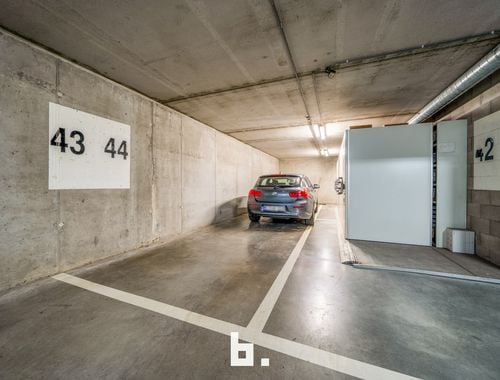                                         Garage à vendre à Sint-Kruis, € 50.000
