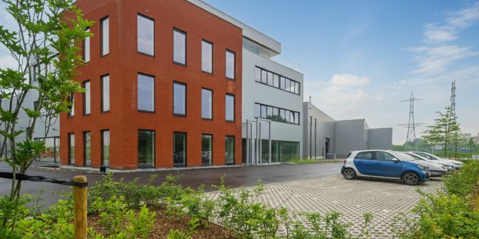 Bien professionnel à louer à Baron van Loolaan 15, 9940 Evergem