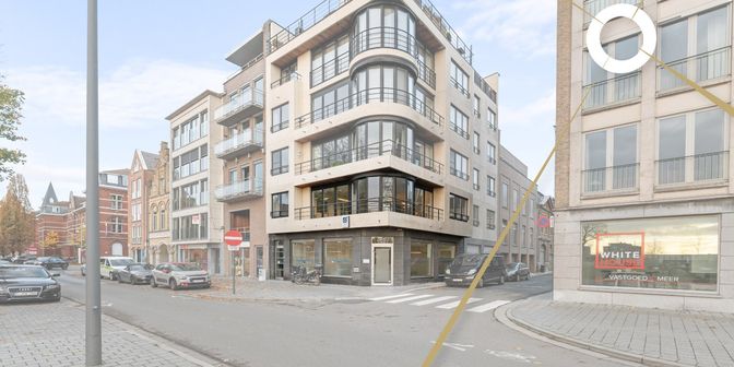 Bien professionnel à vendre à Colaertplein 21, 8900 Ieper