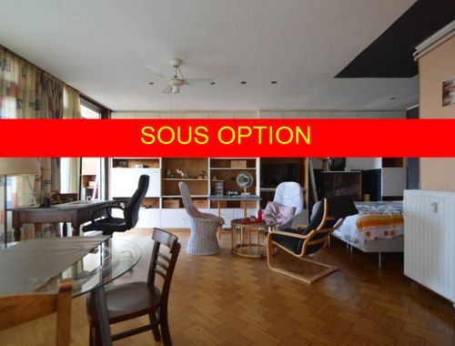                                        Studio met slaaphoek te koop in Grivegnée, € 112.000
