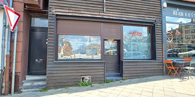 Bien professionnel à louer à Rue des Faubourgs 77, 6700 Arlon