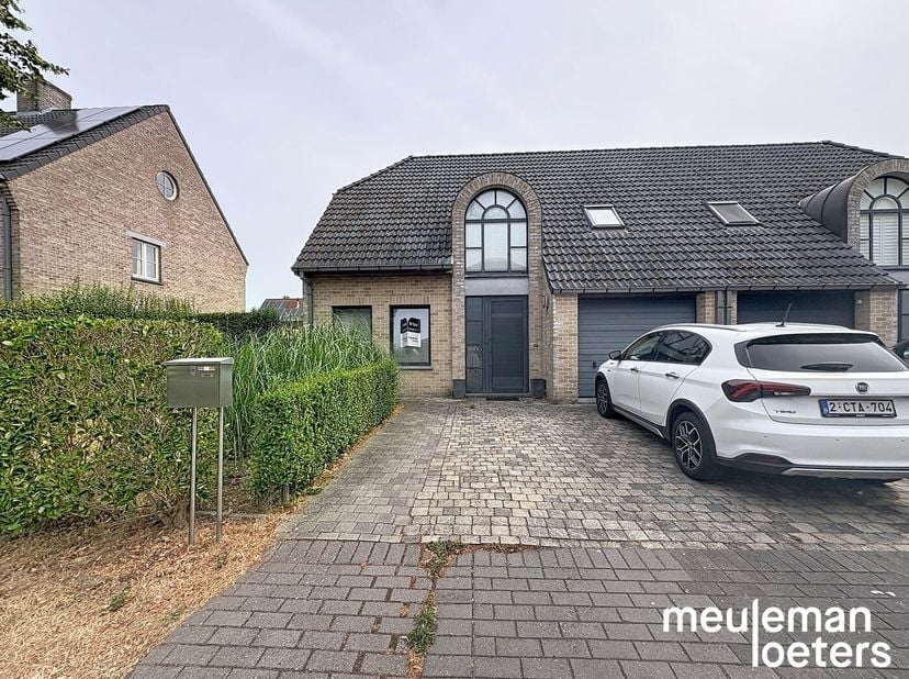 Maison à louer
                    à 8020 Oostkamp
