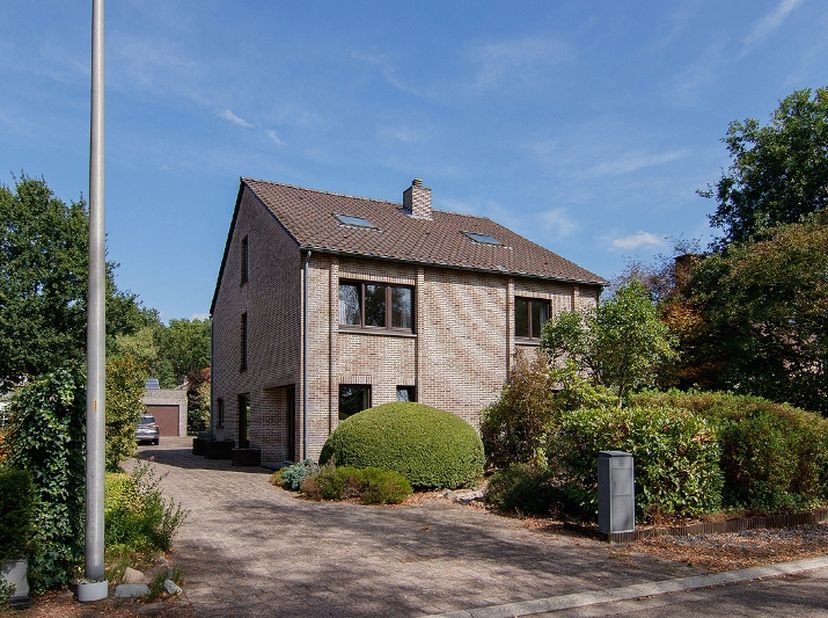Huis te koop in Parklaan 15,
                    3590 Diepenbeek
