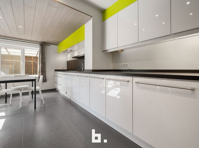 Huis te koop in Guldensporenstraat 13,
                    8020 Oostkamp