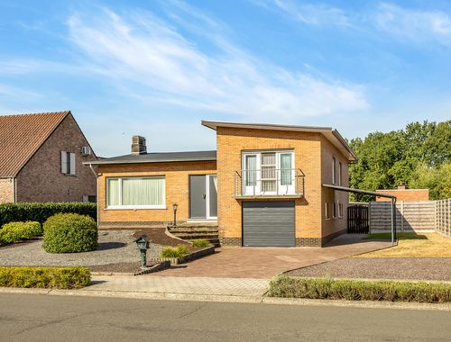                                         Maison à louer à Dessel, € 1.300
