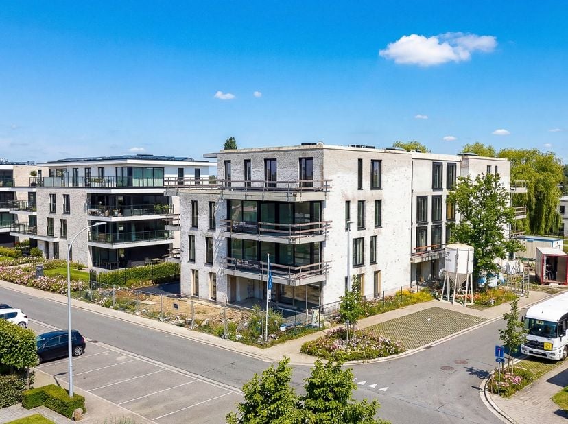 Appartement te koop
                    in 8760 Meulebeke
