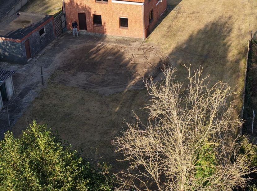 Rustig gelegen vrijstaande woning op een ruim perceel van ca. 1.370 m² met een straatbreedte van ongeveer 30 meter. <br />
<br />
Deze eigendom biedt