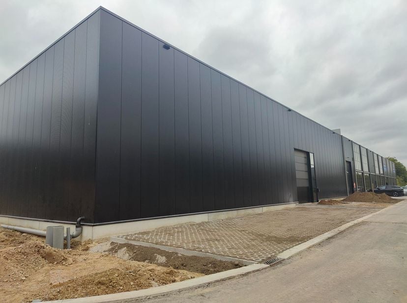 Bien professionnel à vendre
                    à 3500 Hasselt
