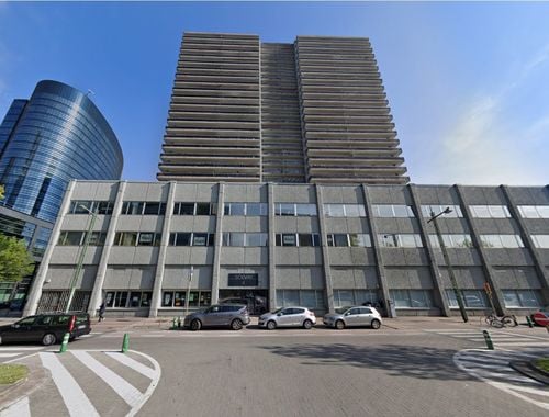                                         Bureaux à louer à Schaerbeek, € 2.364
