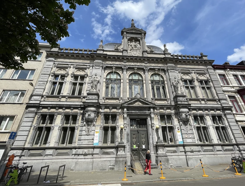                                         Commerce à louer à Antwerpen, € 40.000
