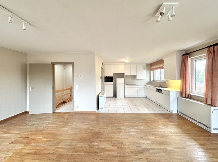 Appartement à louer
                    à 8793 Sint-Eloois-Vijve
