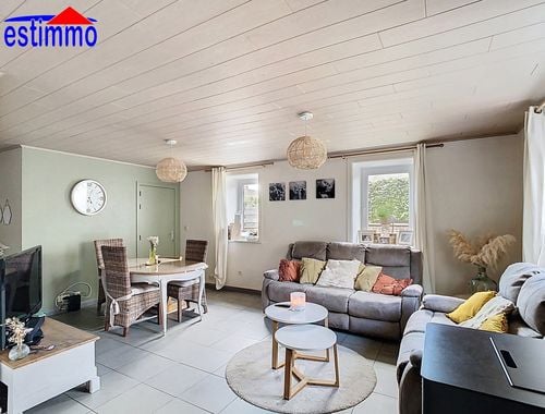                                         Appartement te huur in Péruwelz, € 880
