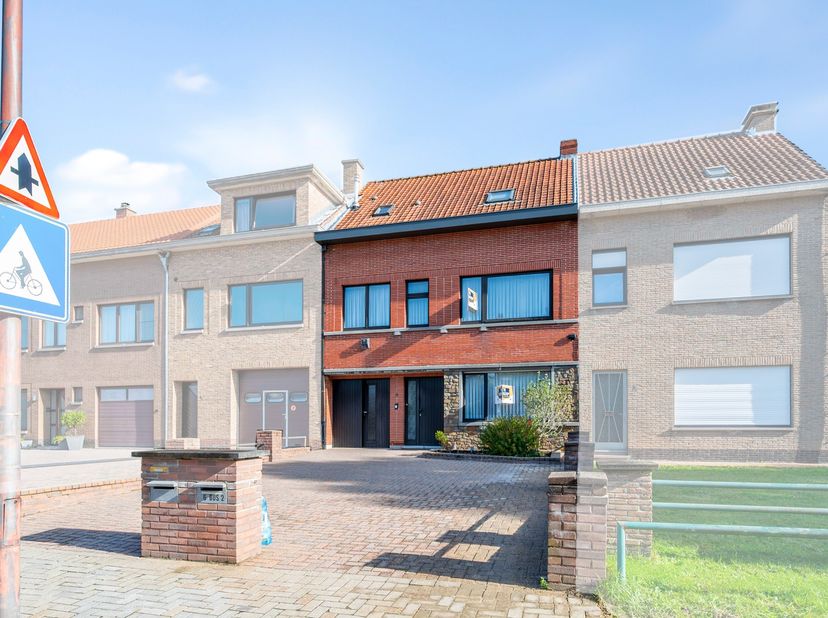 Huis te koop in Houten Schoen 6,
                    9100 Sint-Niklaas
