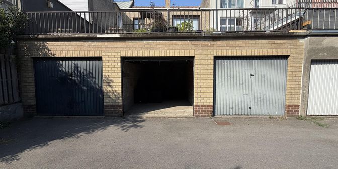 Garage à vendre à Prins Albertlaan 46, 8400 Oostende