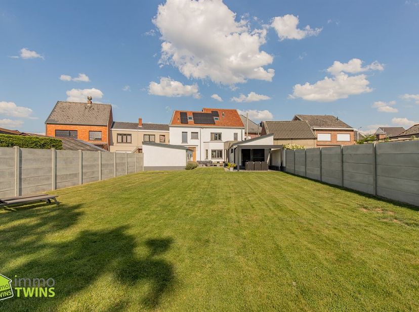 Maison à vendre
                    à 9200 Oudegem