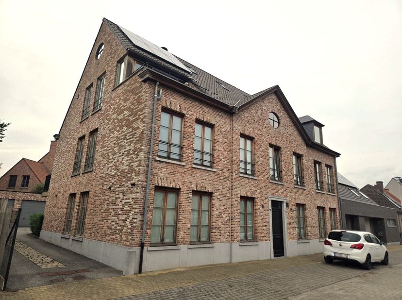 Appartement à louer
                    à 9800 Bachte-Maria-Leerne