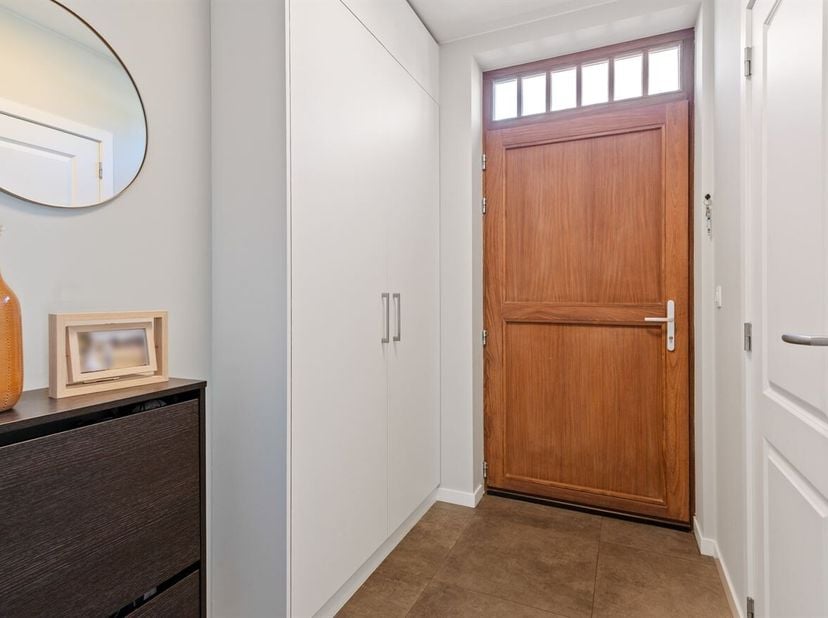 LIGGING:<br />
Welkom in de Lijsterstraat 26B te Katermeer (Paal), waar u dagelijks geniet van rust, privacy en een landelijke omgeving. Tegelijk bevi
