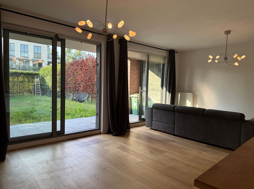 Appartement te huur in Liersesteenweg 144 bus 1,
                    2640 Mortsel