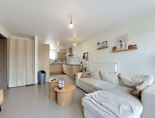                                         Appartement à louer à Heinsch, € 900

